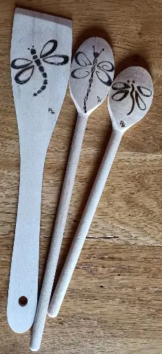 Lot de 3 cuillères.